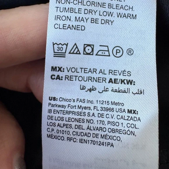 Chicos XLP or 3 Black White Floral Jacquard Burnout Top Bell Sleeves Scoop Neck - Picture 10 of 14